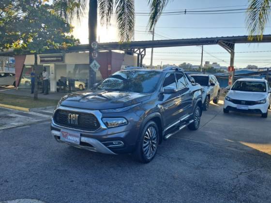 FIAT TORO 2.0 16V TURBO DIESEL RANCH 4WD AT9 FIAT TORO 2.0 16V TURBO DIESEL RANCH 4WD AT9